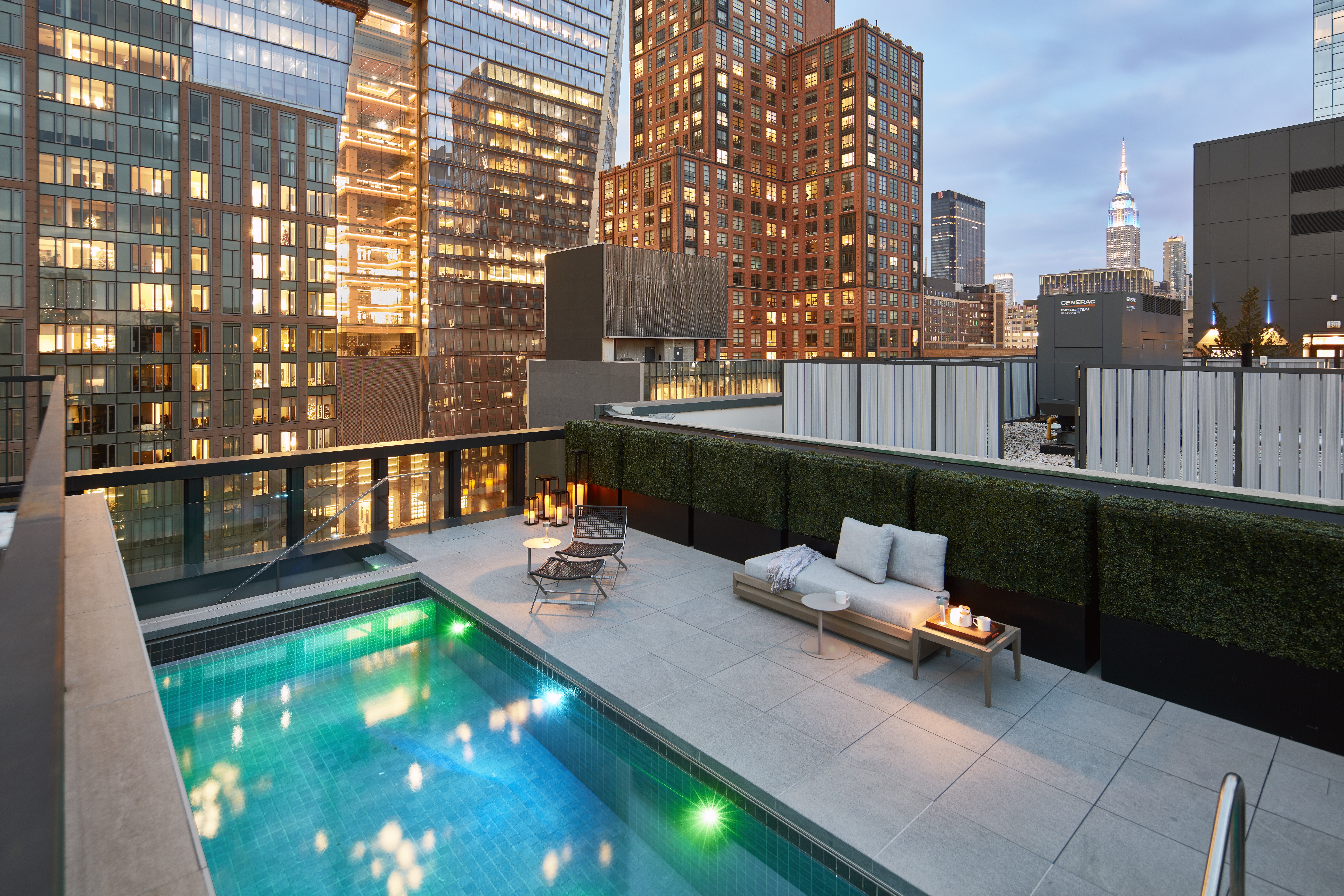 Penthouse Collection – Rooftop pool